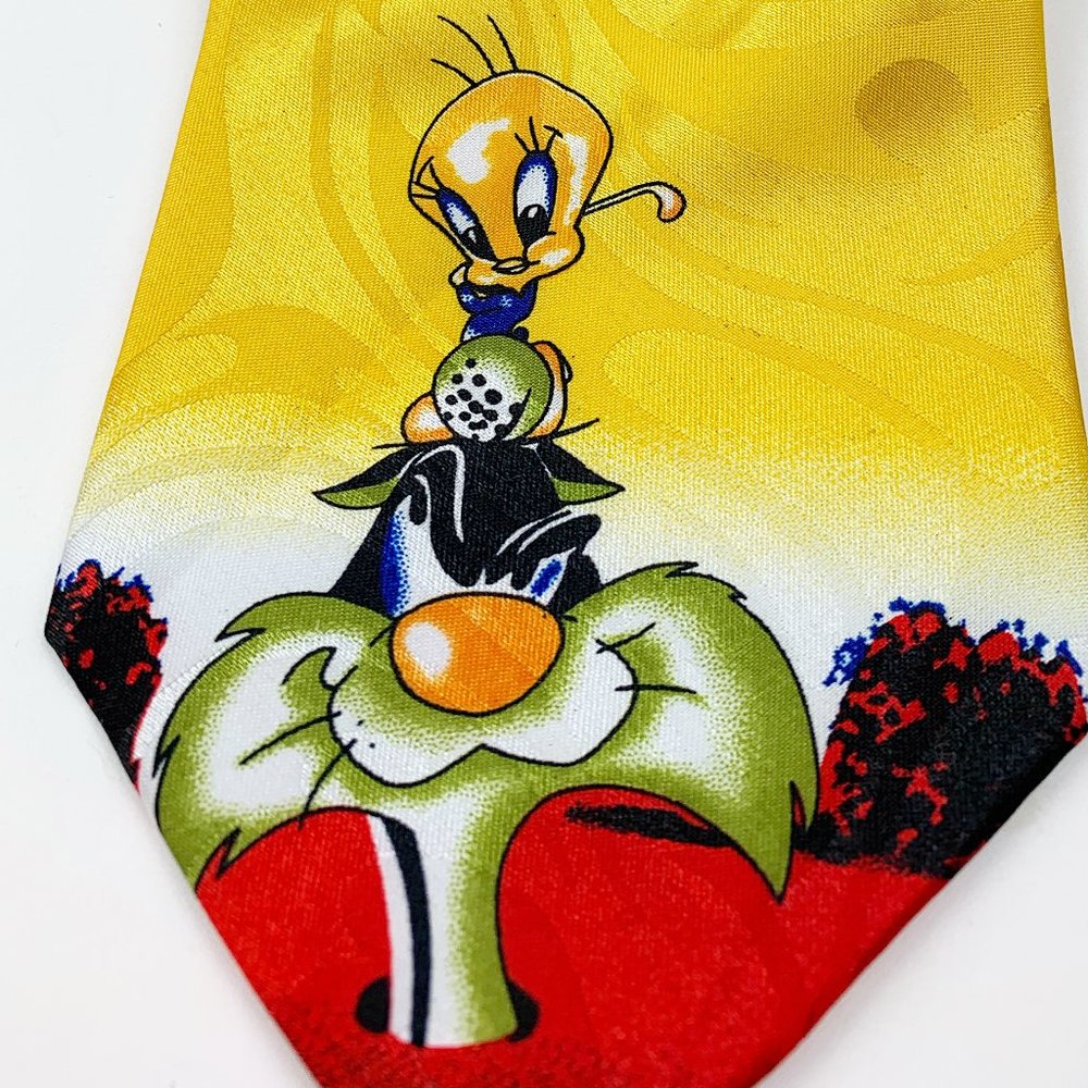 Warner Bros Looney Tunes Where's The Birdie Tie - Picture 6 of 8